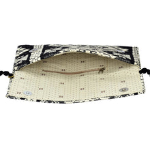 Load image into Gallery viewer, The Mohali Clutch Purse - Black/White