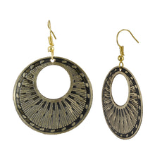 Load image into Gallery viewer, Circular Minimalist Metal Hoop Earrings
